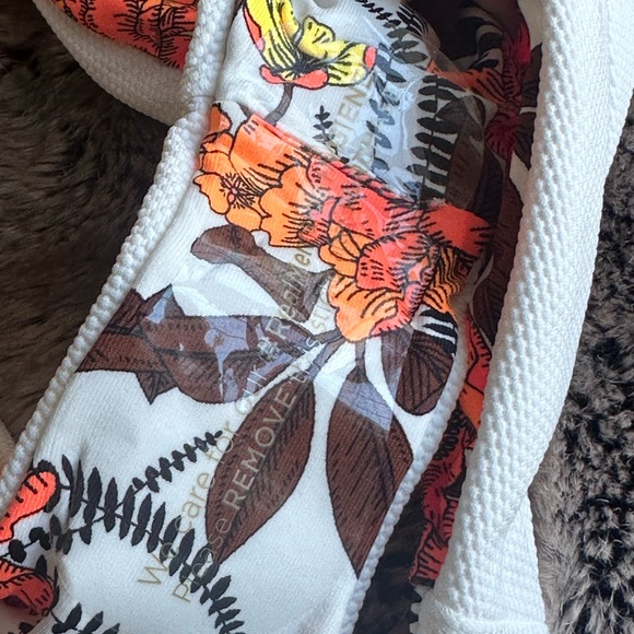 NWOT Maaji Reversible Bikini Bottom Size L $79 - Picture 3 of 7